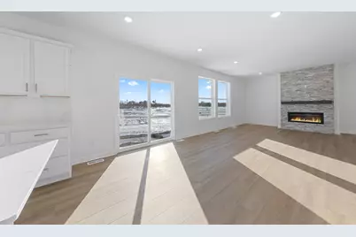 565 Waterford Place, Waconia, MN 55387 - Photo 11