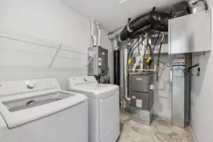 182 HUNTINGTON DR, Waconia, MN 55387 - Photo 15