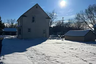 231 E River St, Woodville, WI 54028 - Photo 5