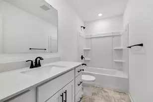 186 HUNTINGTON DR, Waconia, MN 55387 - Photo 15