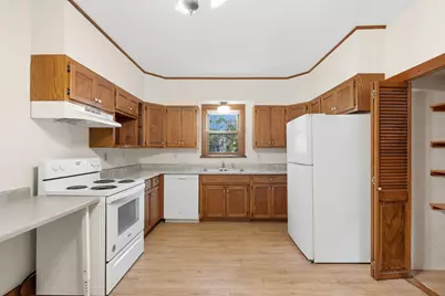 103 S 6th Street, River Falls, WI 54022 - Photo 11