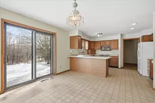 823 Northview Dr, Hudson, WI 54016 - Photo 9