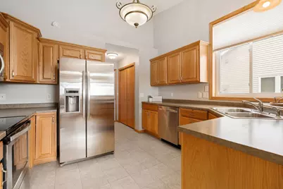 2495 Mossy Creek Drive NE, Owatonna, MN 55060 - Photo 11