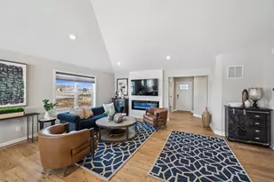 10871 Hemingway Ave S, Cottage Grove, MN 55016 - Photo 5