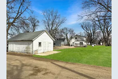 231 Washington Avenue N, Balaton, MN 56115 - Photo 3