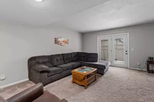 148 21st St NW, Owatonna, MN 55060 - Photo 3