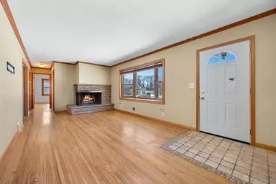 8213 Dupont Avenue S, Bloomington, MN 55420 - Photo 3