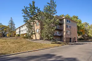 10311 Cedar Lake Rd, Minnetonka, MN 55305 - Photo 25