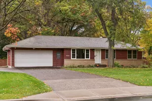 8081 Red Oak Dr, Mounds View, MN 55112 - Photo 41