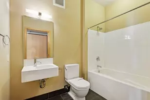 1211 Lagoon Ave, Minneapolis, MN 55408 - Photo 15