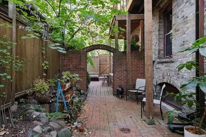 108 E 25th Street, Minneapolis, MN 55404 - Photo 35