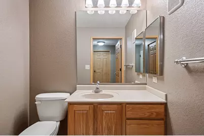 935 Ferndale Street N #302, Maplewood, MN 55119 - Photo 23