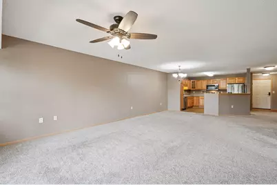 935 Ferndale Street N #302, Maplewood, MN 55119 - Photo 11