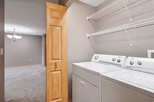 935 Ferndale St N, Maplewood, MN 55119 - Photo 31