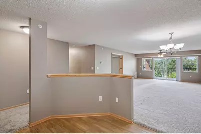 935 Ferndale Street N #302, Maplewood, MN 55119 - Photo 19