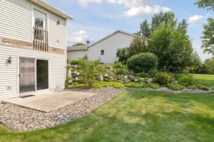 322 Sunfish Ct, Winsted, MN 55395 - Photo 11