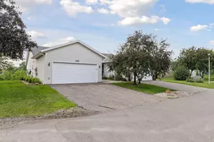 322 Sunfish Ct, Winsted, MN 55395 - Photo 3