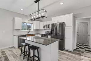 9530 18th Ave N, Plymouth, MN 55441 - Photo 3