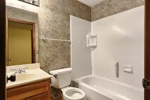 1721 Fulham St, Lauderdale, MN 55113 - Photo 27