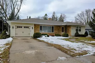 1115 N 4th St, Montevideo, MN 56265 - Photo 1