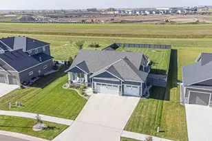 6969 Golden Vly Pkwy S, Fargo, ND 58104 - Photo 9