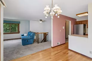 4122 Goldenrod Ln N, Plymouth, MN 55441 - Photo 7