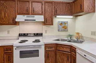 4122 Goldenrod Ln N, Plymouth, MN 55441 - Photo 11
