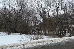 1154 Peninsula Rd, New Richmond, WI 54017 - Photo 3