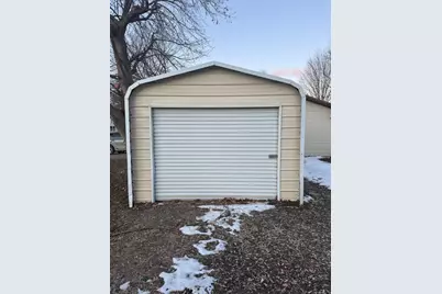 491 3rd Avenue SE, Wells, MN 56097 - Photo 5