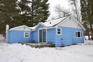 304 Central Ave N, Park Rapids, MN 56470 - Photo 1