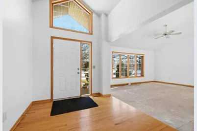 16657 Hutchinson Drive, Lakeville, MN 55044 - Photo 7