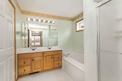 2734 Century Trail, Chanhassen, MN 55317 - Photo 17