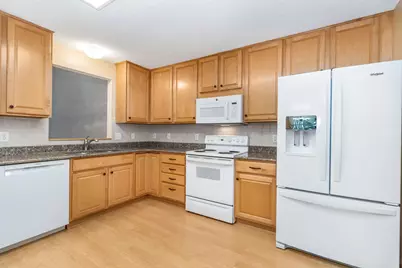 2734 Century Trail, Chanhassen, MN 55317 - Photo 9