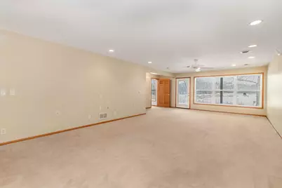 2734 Century Trail, Chanhassen, MN 55317 - Photo 25