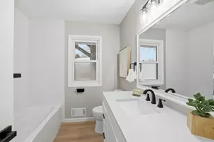 405 Minnesota Ave, Roseville, MN 55113 - Photo 13