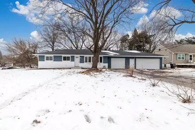 405 Minnesota Avenue, Roseville, MN 55113 - Photo 1