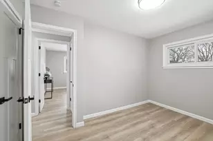 405 Minnesota Ave, Roseville, MN 55113 - Photo 15