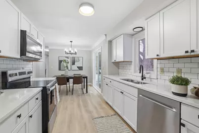 405 Minnesota Avenue, Roseville, MN 55113 - Photo 11