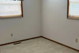 1419 Westmore Ave, Wahpeton,  58075 - Photo 7