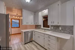 2531 Mayfair Ave, White Bear Lake, MN 55110 - Photo 7