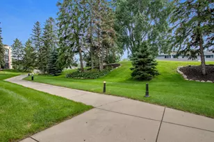 2485 Canabury Dr, Little Canada, MN 55117 - Photo 25