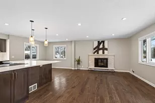 7155 Duluth St, Golden Valley, MN 55427 - Photo 7