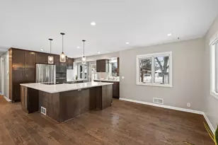 7155 Duluth St, Golden Valley, MN 55427 - Photo 11