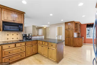 18455 95th Place N, Maple Grove, MN 55311 - Photo 9