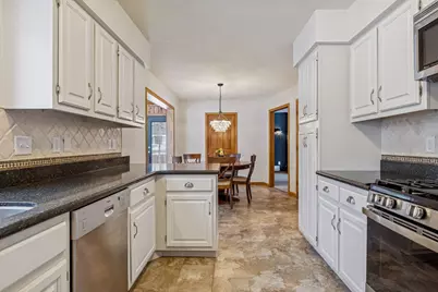 14997 Williamsburg Court, Eden Prairie, MN 55347 - Photo 19