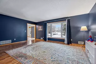 14997 Williamsburg Ct, Eden Prairie, MN 55347 - Photo 5