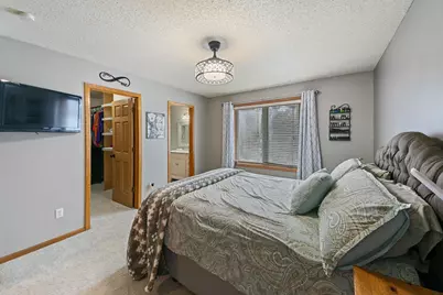 10050 Fox Run Cove, Woodbury, MN 55129 - Photo 13