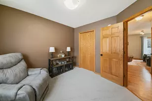 10050 Fox Run Cove, Woodbury, MN 55129 - Photo 11