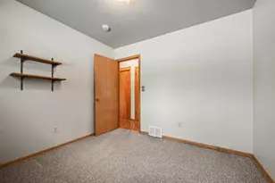 5905 Independence Ave N, New Hope, MN 55428 - Photo 7