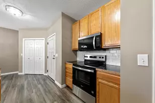 2530 E 34th St, Minneapolis, MN 55406 - Photo 11